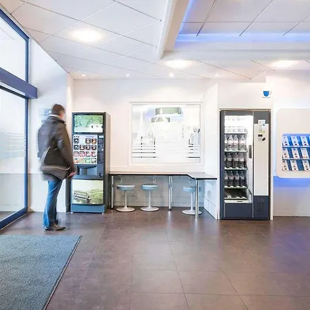 Ibis Budget Paris Porte De Montmartre 